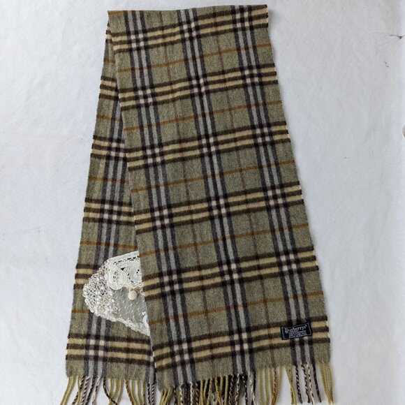 Burberrys Green Nova Check | 100% Cashmere Scarf | Made in England - Picture 5 of 9